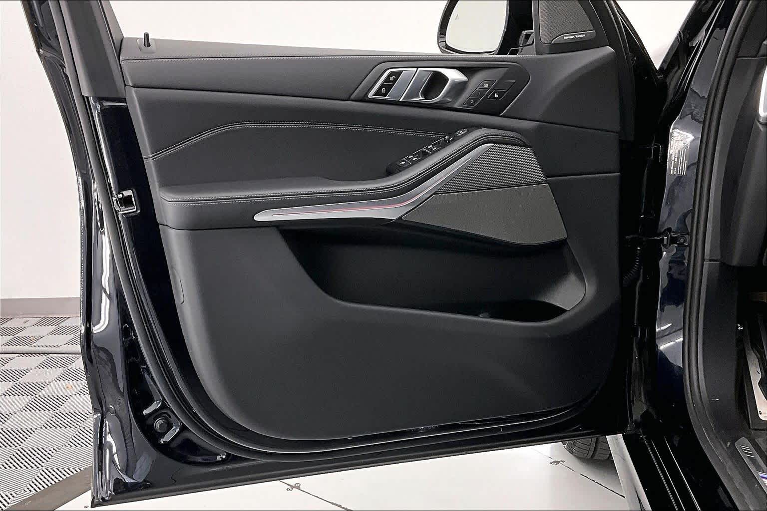 Thumbnail: 2022 BMW X5 - 23