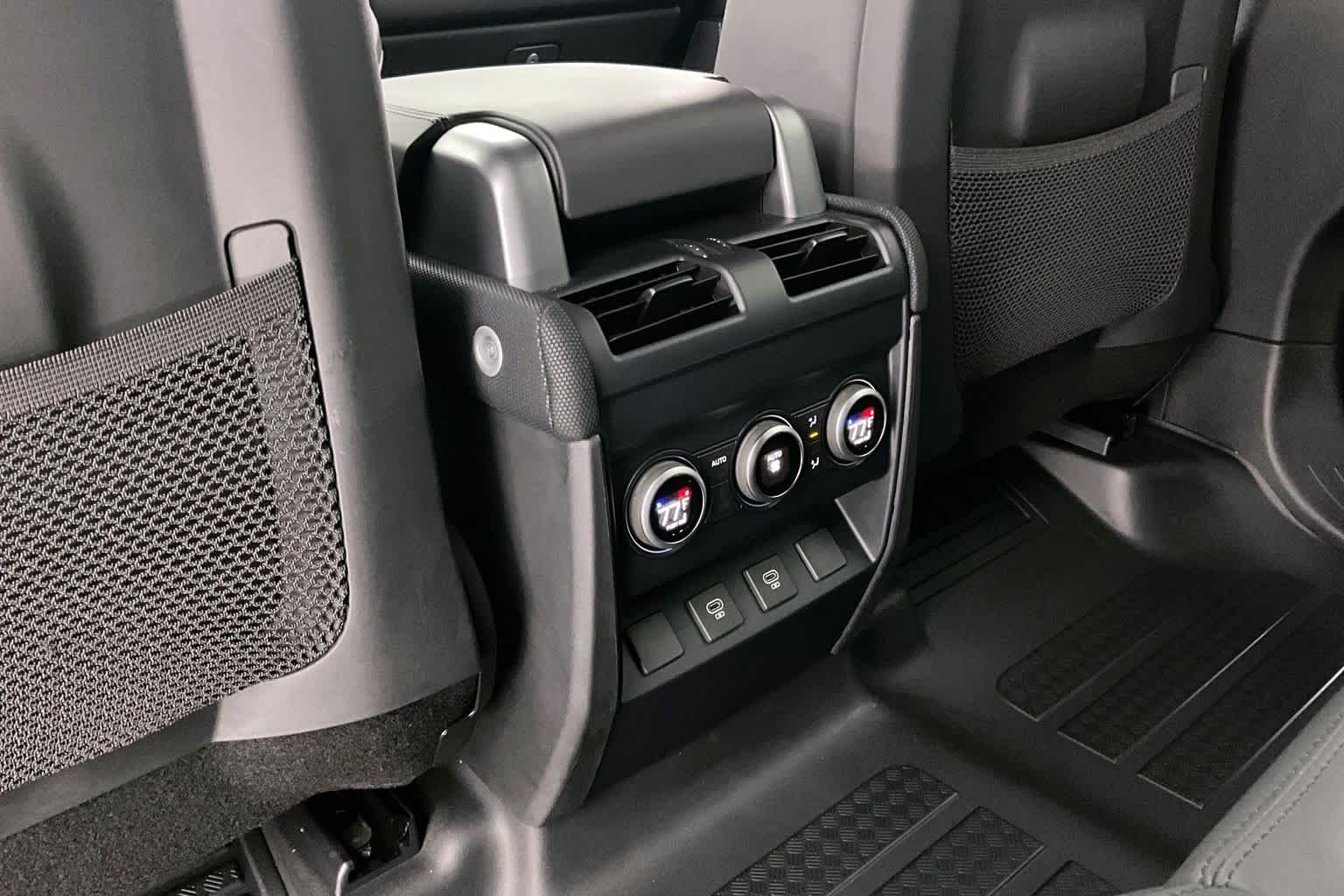 Thumbnail: 2024 Land Rover Defender - 29