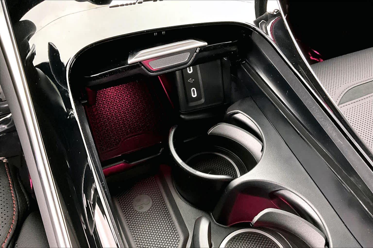 Thumbnail: 2026 Mercedes-Benz GLC - 23