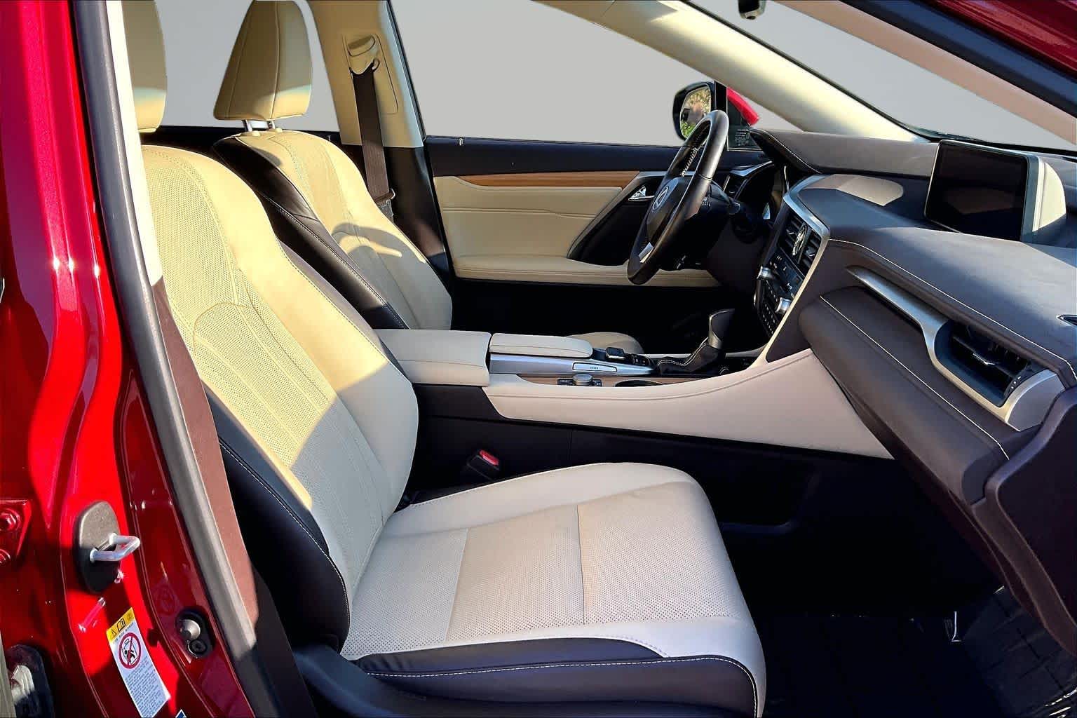 Thumbnail: 2019 Lexus RX - 14