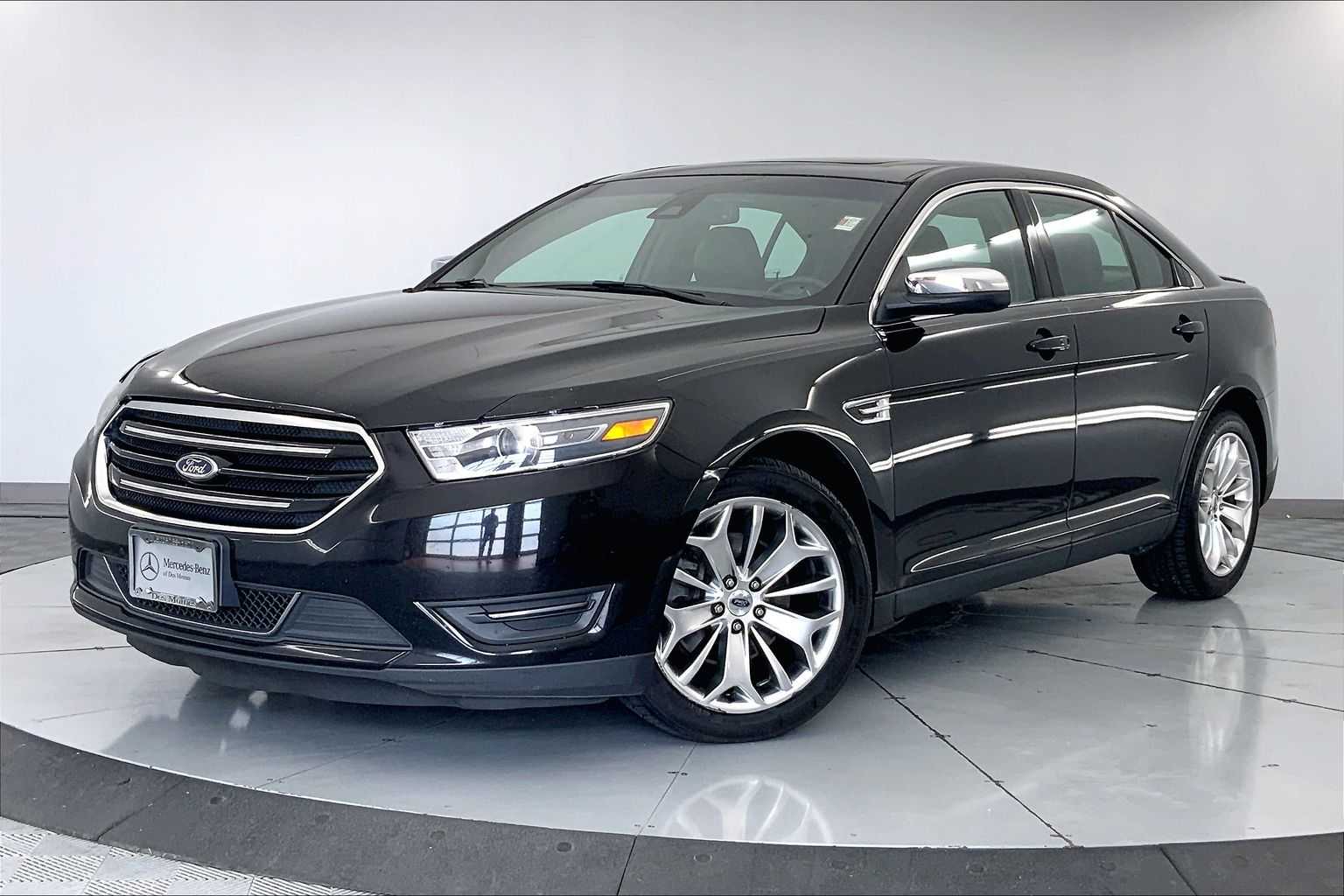 Thumbnail: 2017 Ford Taurus - 1