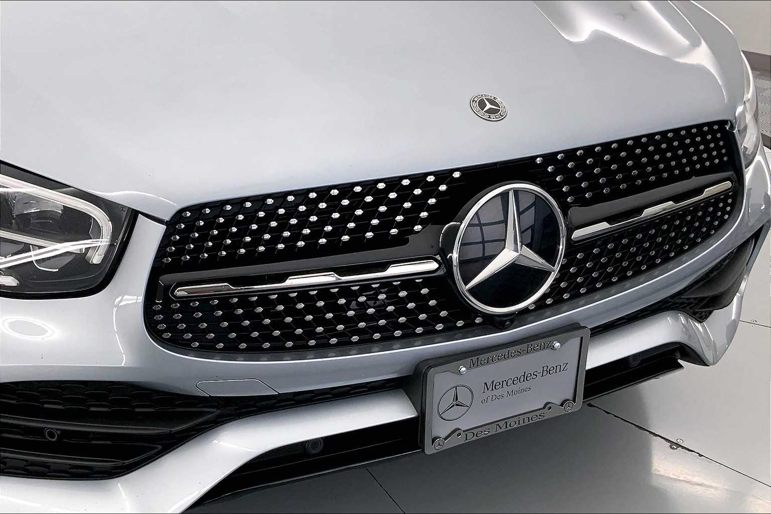 Thumbnail: 2022 Mercedes-Benz GLC - 26