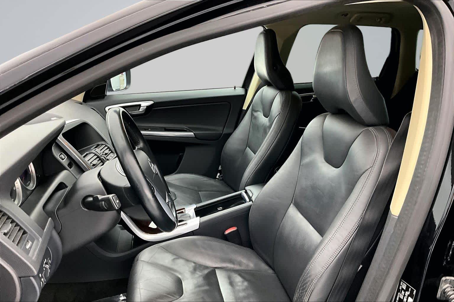 Thumbnail: 2013 Volvo XC60 - 11