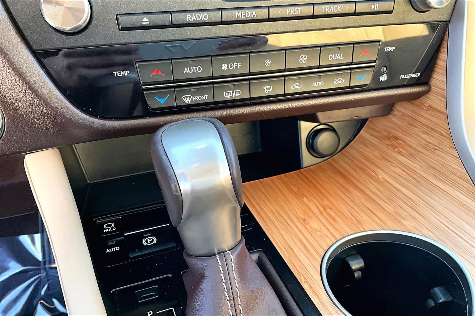 Thumbnail: 2019 Lexus RX - 27