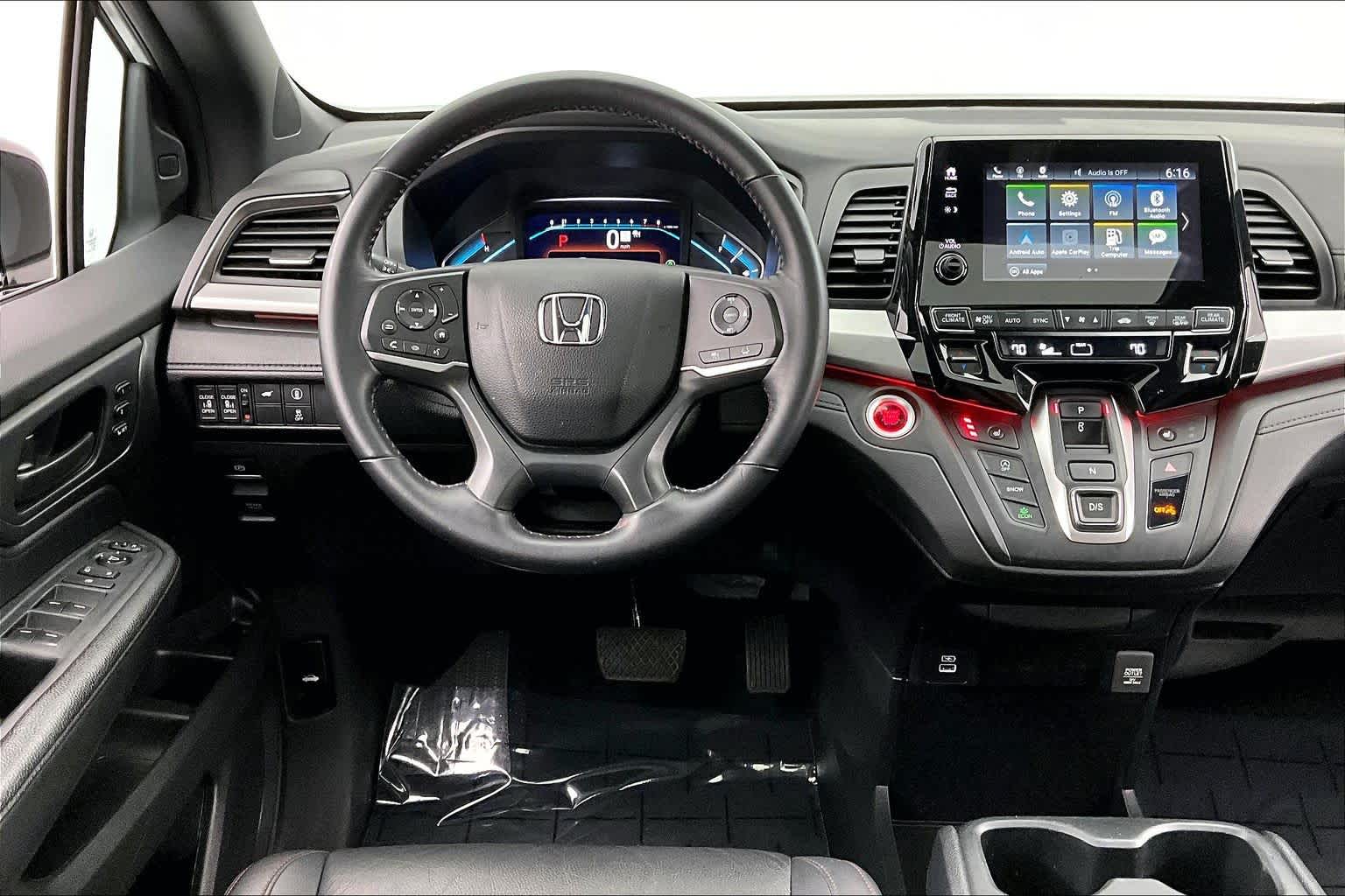 Thumbnail: 2023 Honda Odyssey - 15