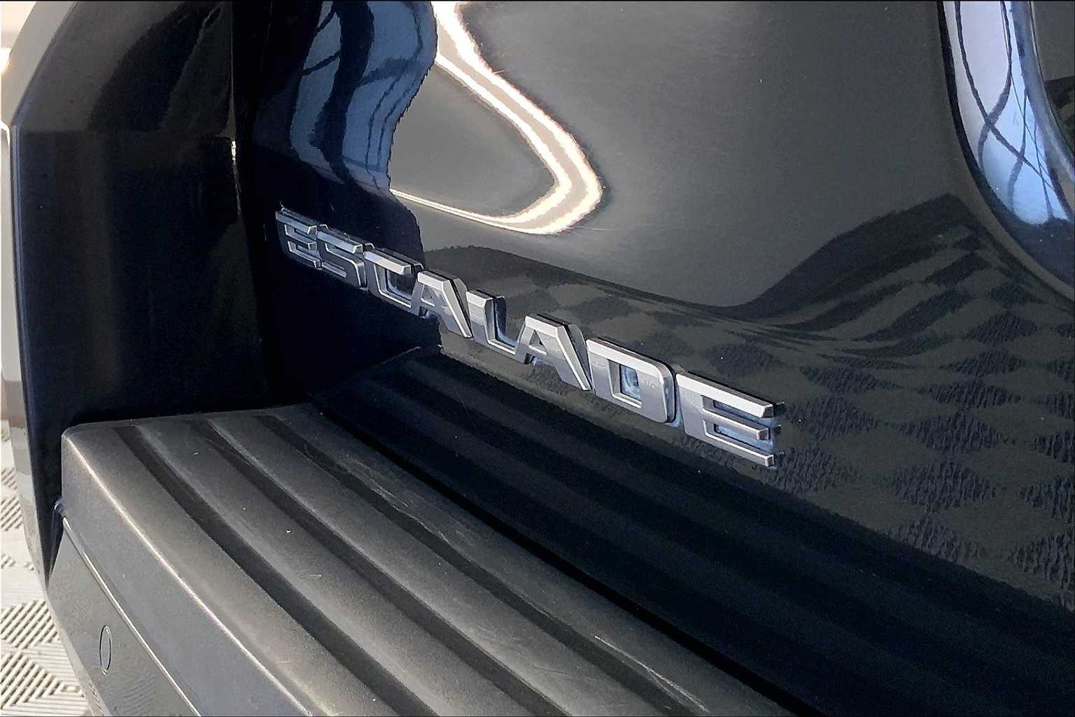 Thumbnail: 2017 Cadillac Escalade - 7