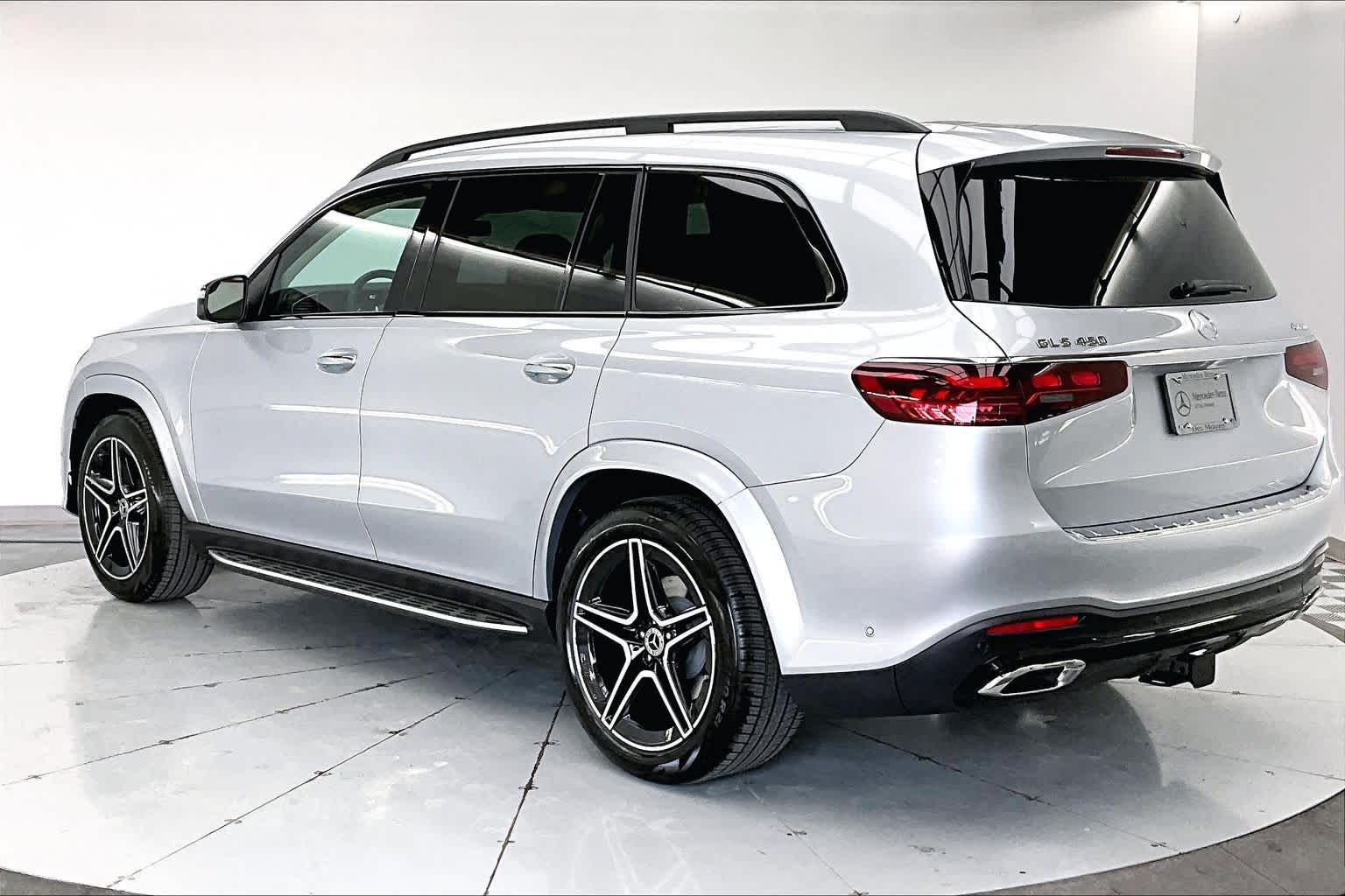 Thumbnail: 2026 Mercedes-Benz GLS - 4