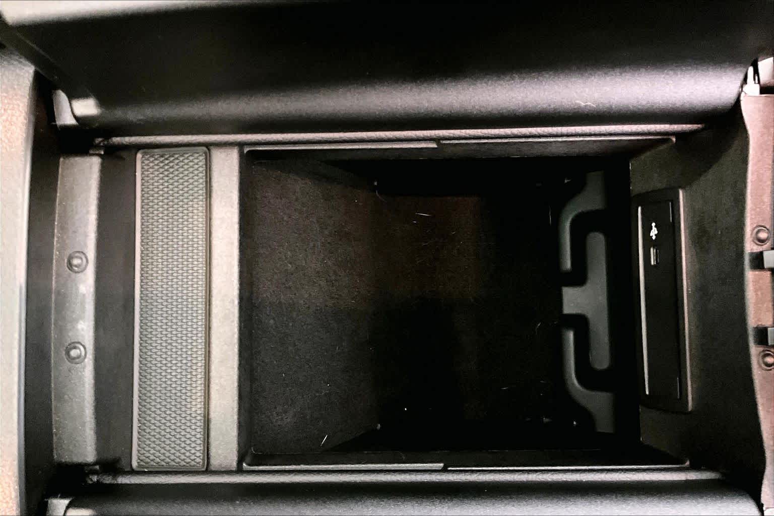 Thumbnail: 2022 Mercedes-Benz GLE - 28