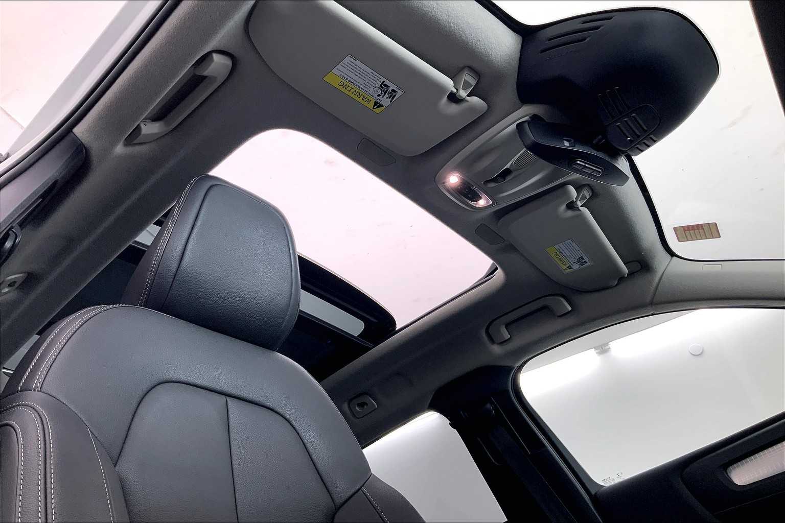 2021 Volvo XC40 T5 Momentum 22