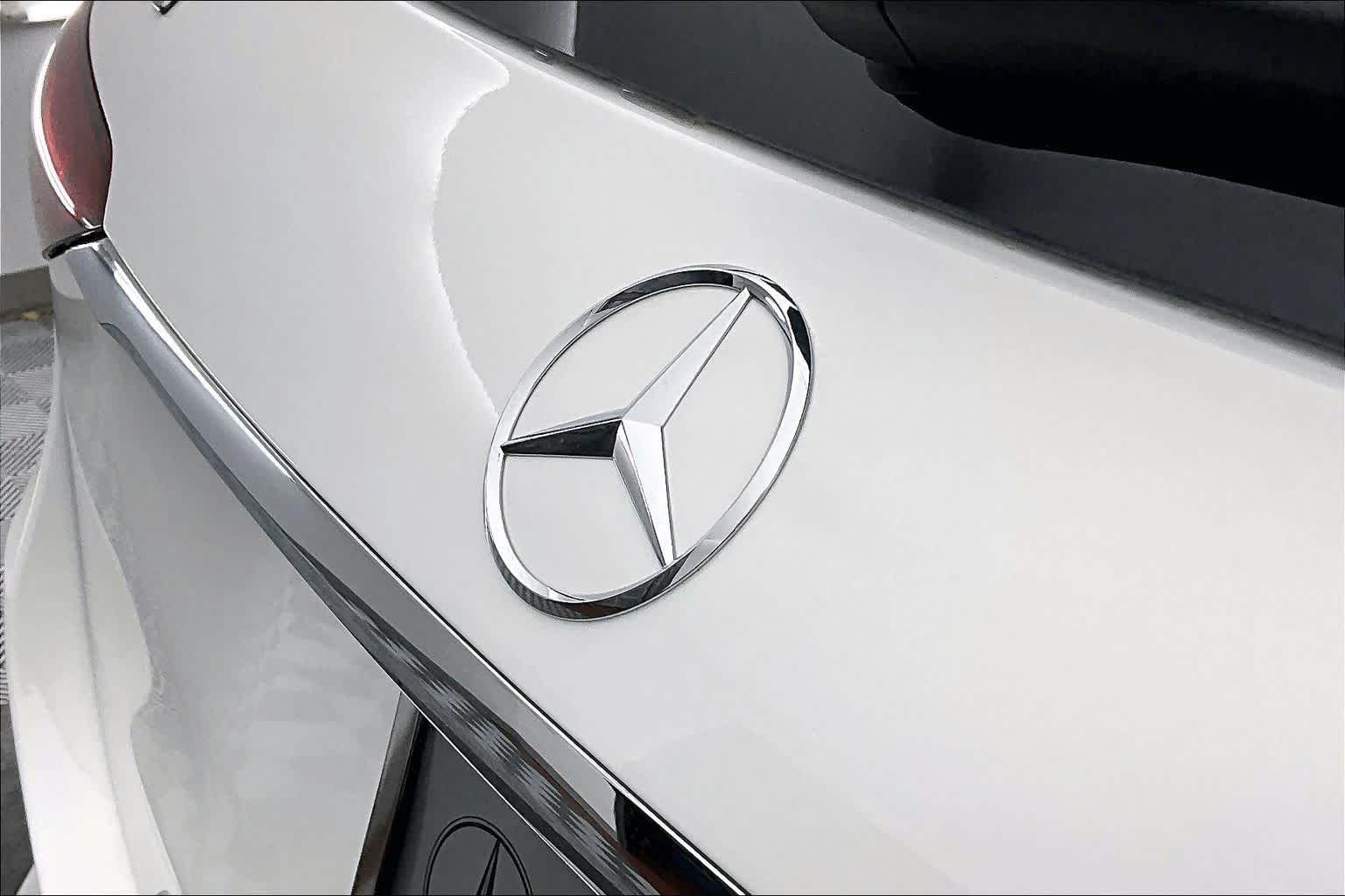 Thumbnail: 2026 Mercedes-Benz GLE - 22