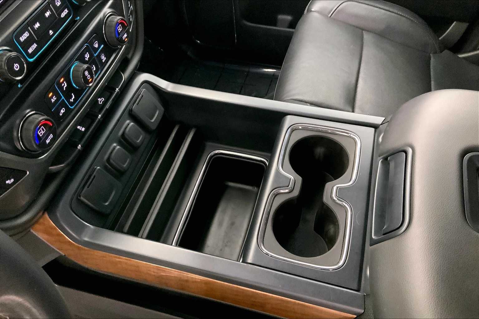 Thumbnail: 2017 Chevrolet Silverado 1500 - 17