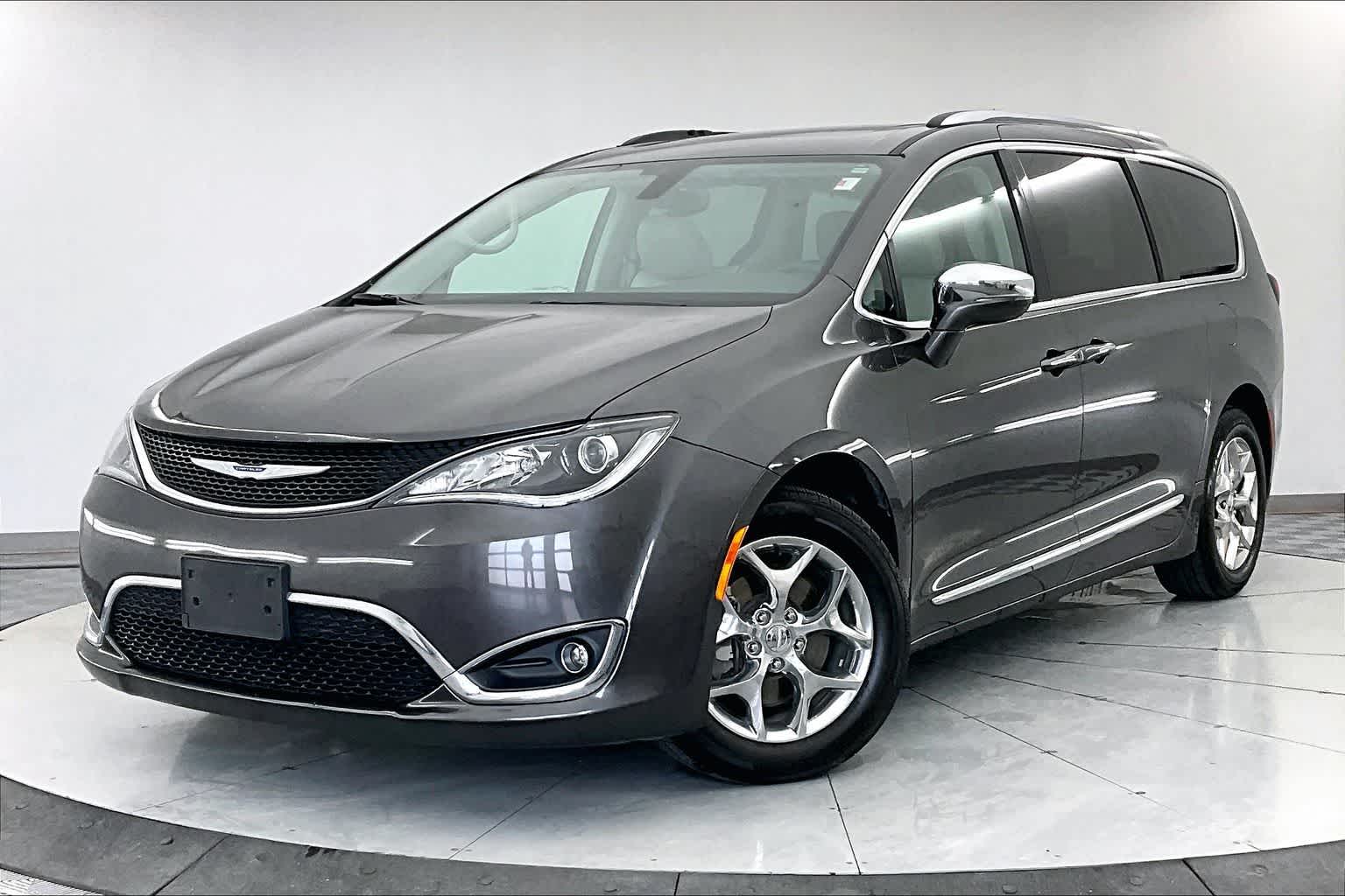 Thumbnail: 2018 Chrysler Pacifica - 1