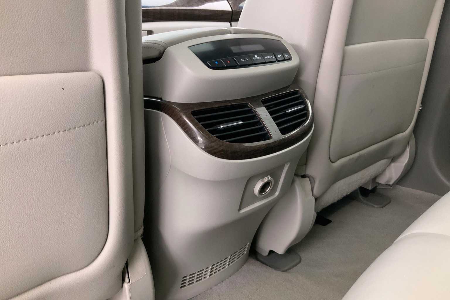 Thumbnail: 2011 Acura MDX - 29