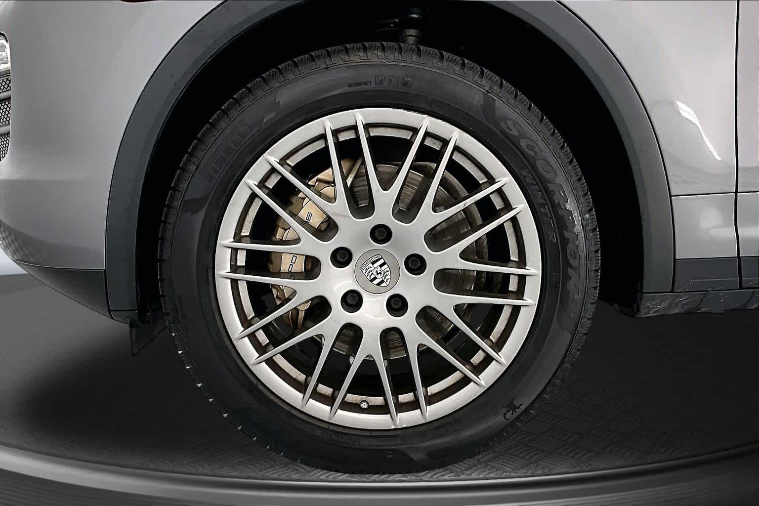 Thumbnail: 2014 Porsche Cayenne - 8