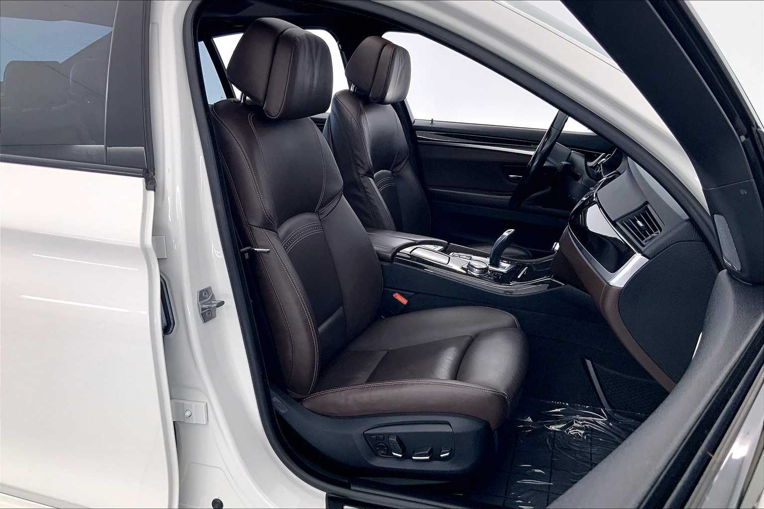 2014 BMW 5 Series 535i xDrive 14