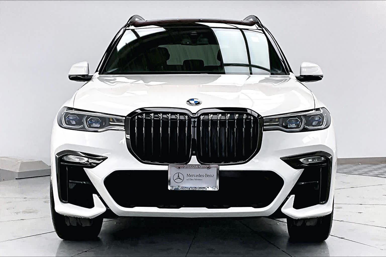 Thumbnail: 2021 BMW X7 - 6