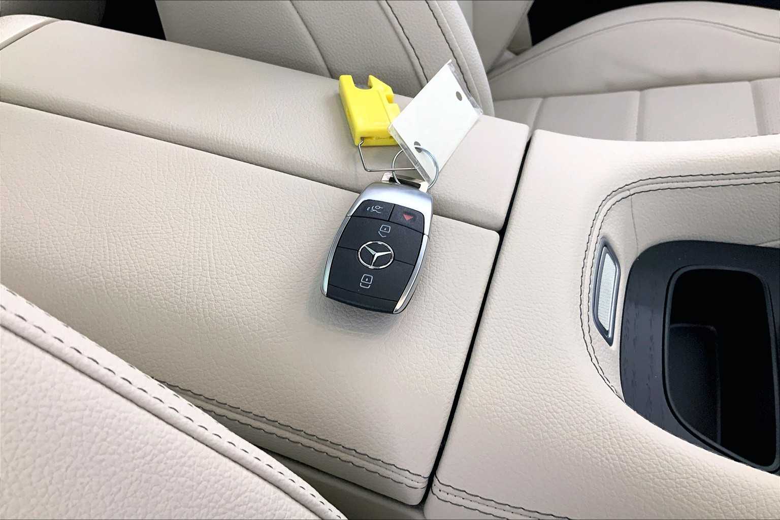 Thumbnail: 2025 Mercedes-Benz GLE - 20