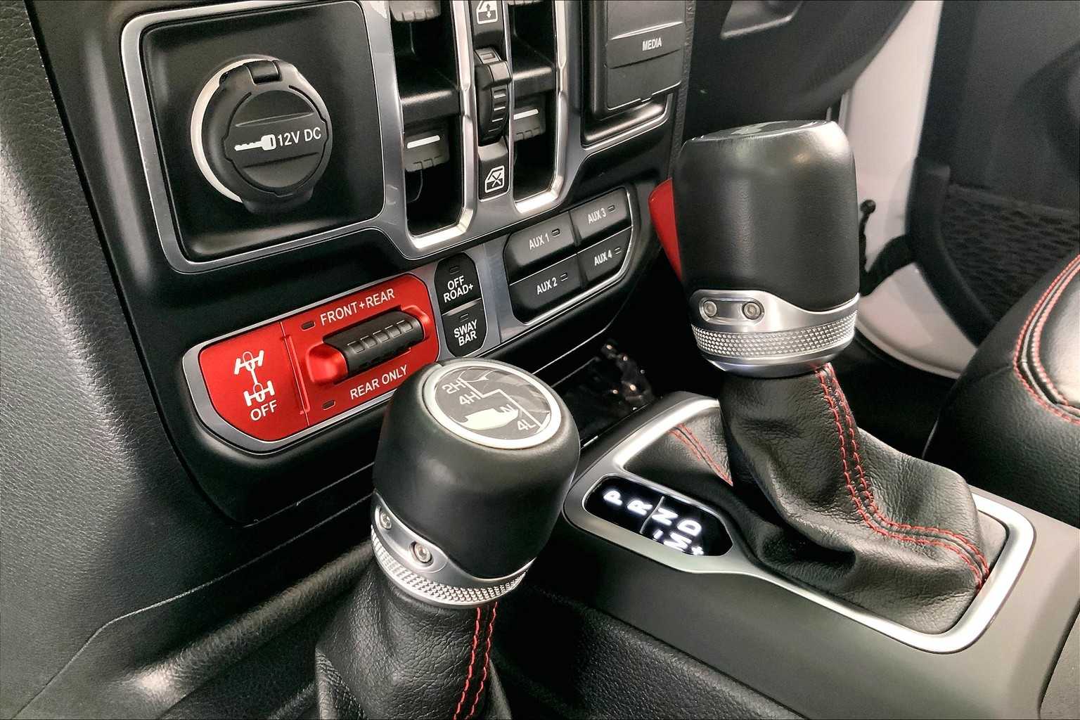 Thumbnail: 2021 Jeep Wrangler - 26