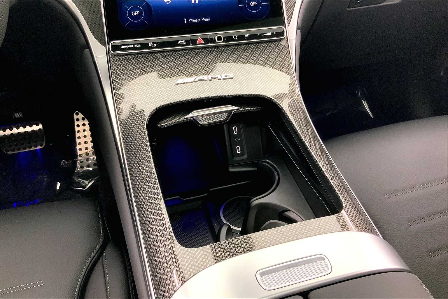 Thumbnail: 2026 Mercedes-Benz GLC - 23