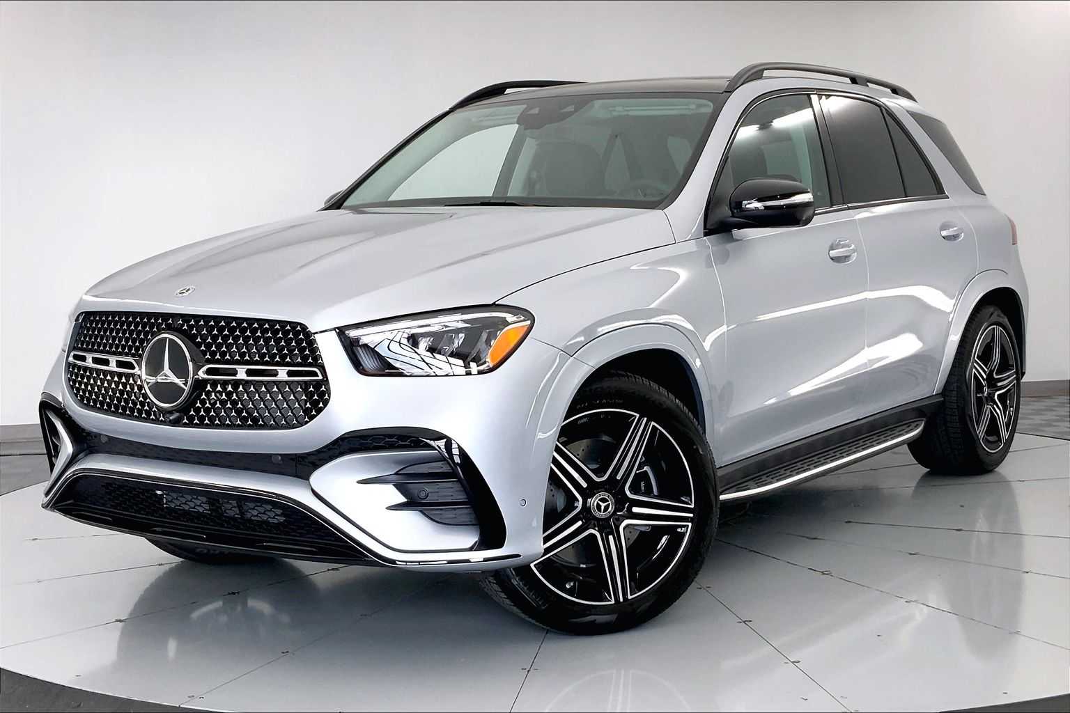 Thumbnail: 2026 Mercedes-Benz GLE - 1