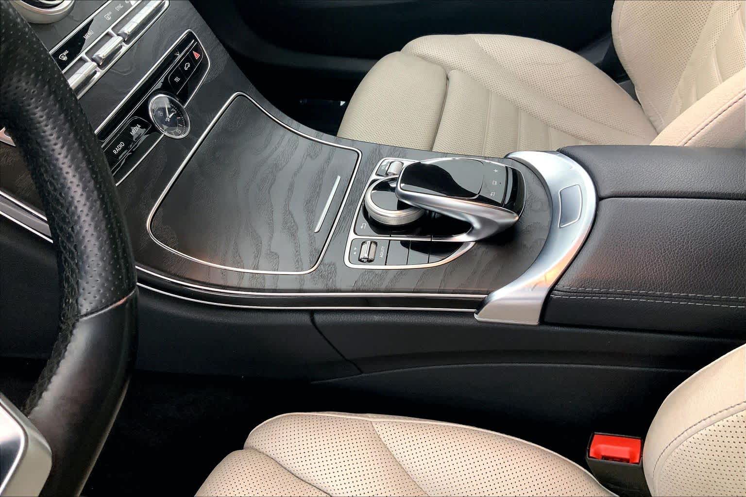 Thumbnail: 2015 Mercedes-Benz C-Class - 17