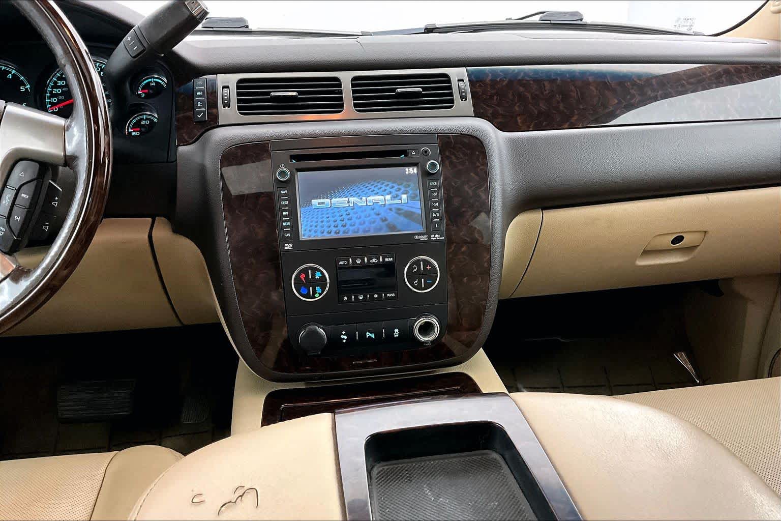 Thumbnail: 2012 GMC Yukon XL - 16