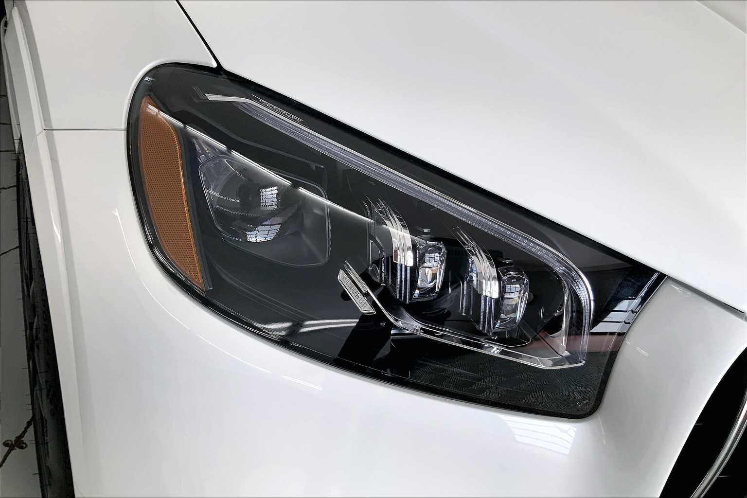 Thumbnail: 2025 Mercedes-Benz GL-Class - 21