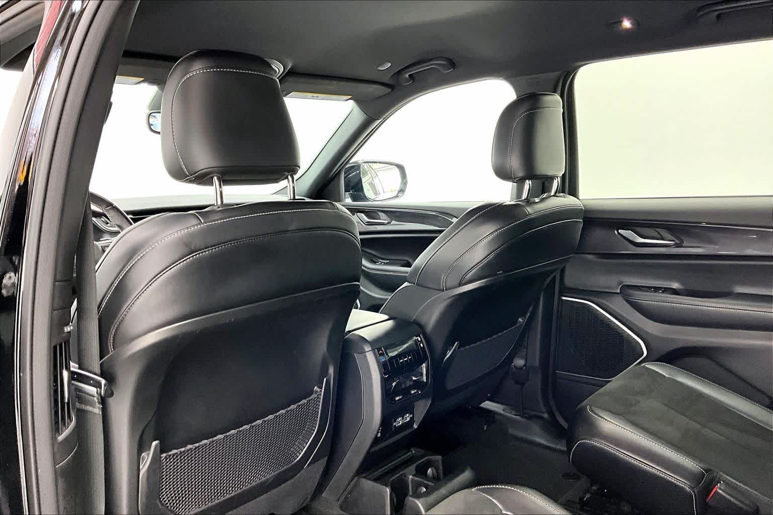 Thumbnail: 2021 Jeep Grand Cherokee L - 12