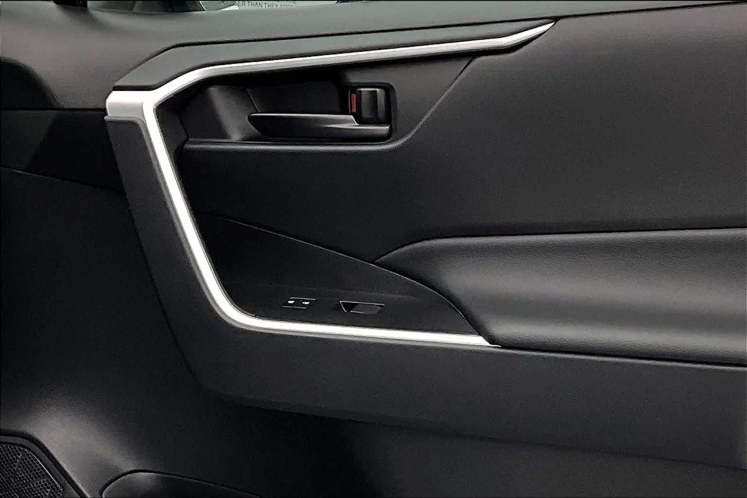 Thumbnail: 2024 Toyota RAV4 - 24