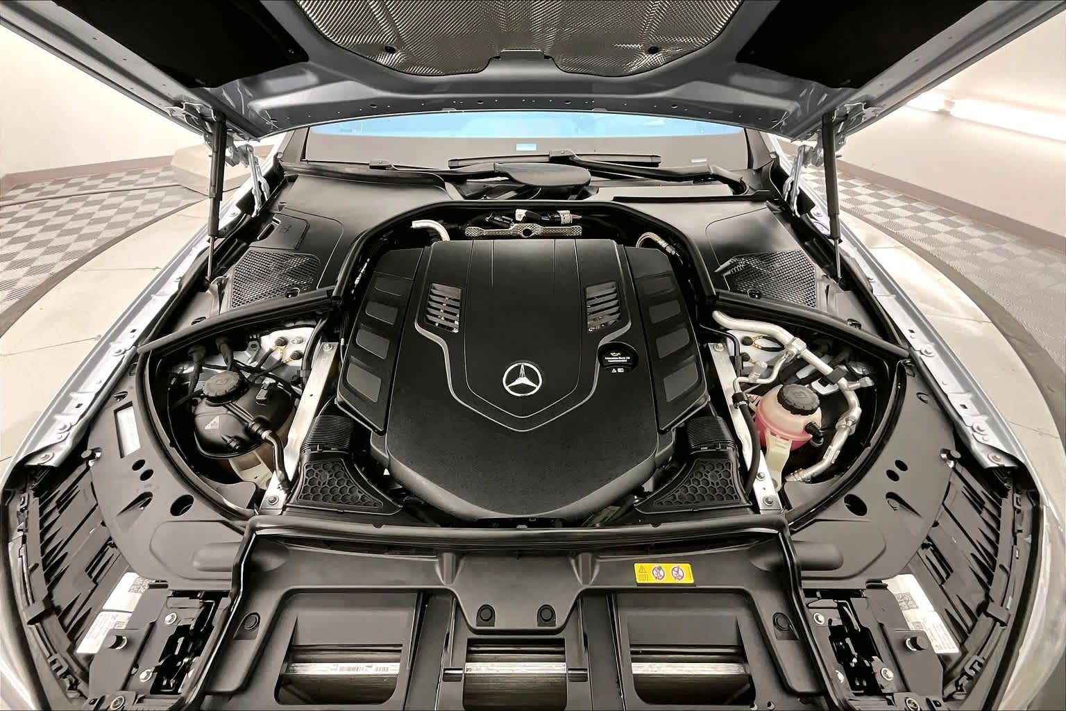 Thumbnail: 2024 Mercedes-Benz S-Class - 9