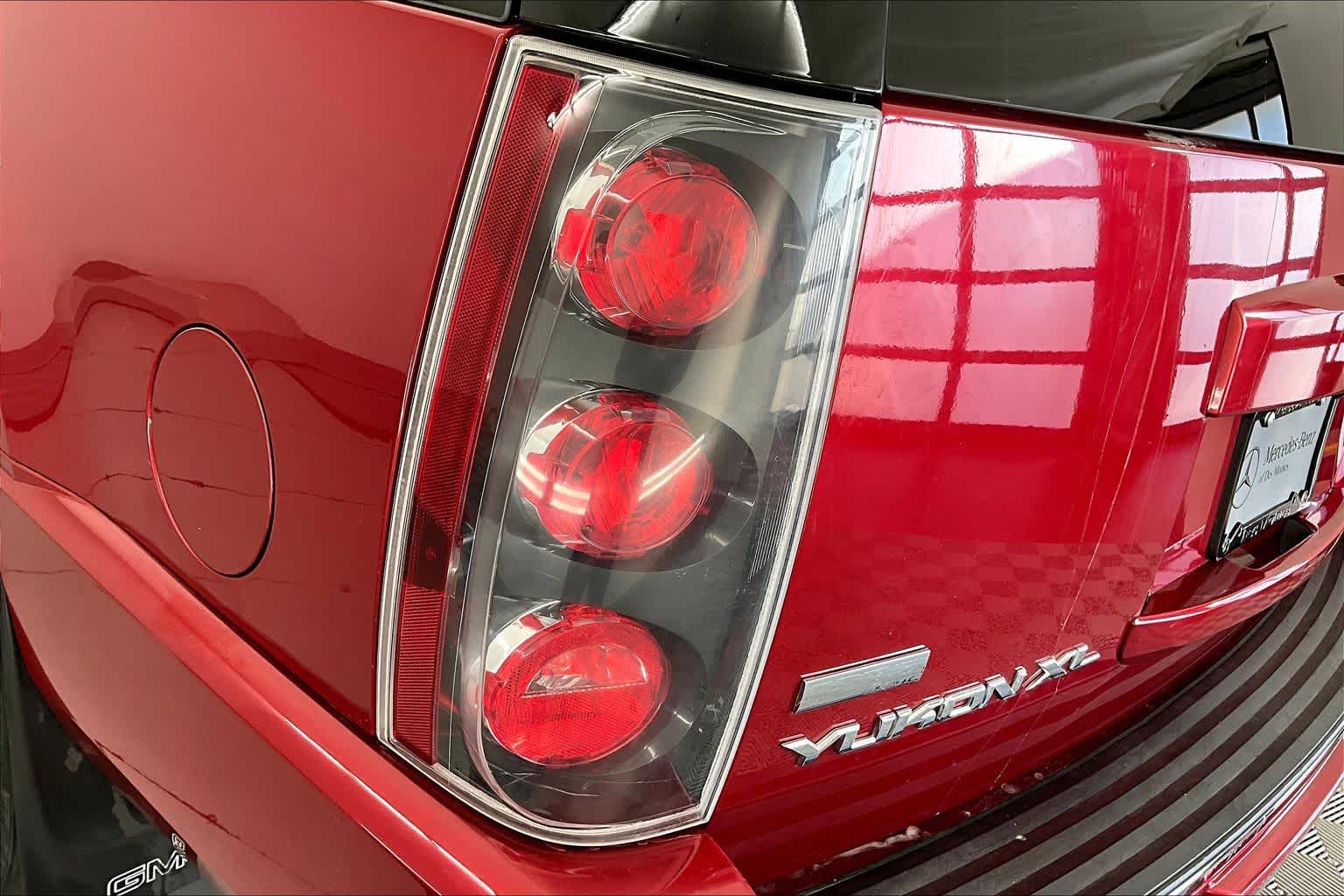 Thumbnail: 2012 GMC Yukon XL - 25