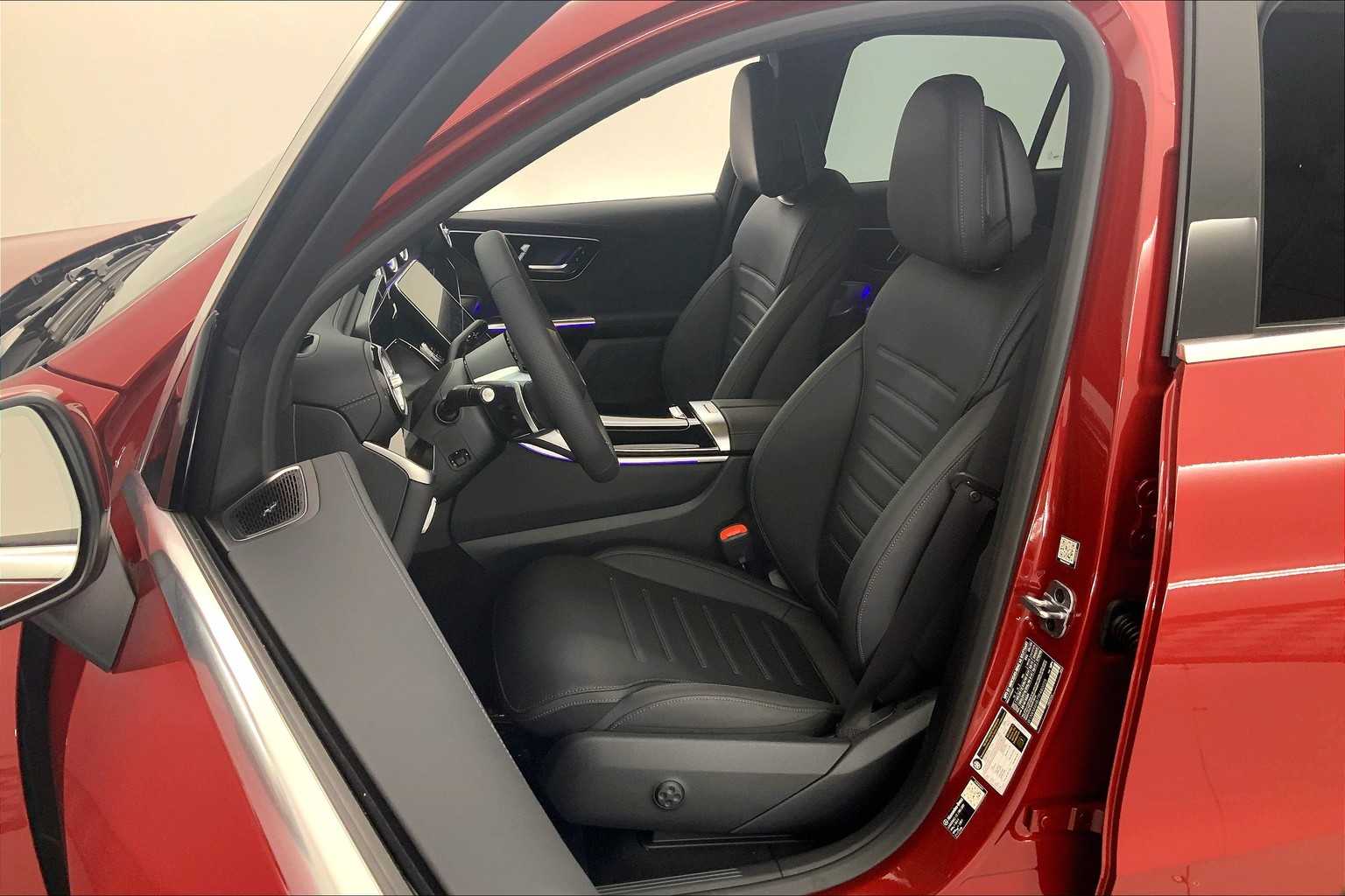 Thumbnail: 2026 Mercedes-Benz GLC - 11