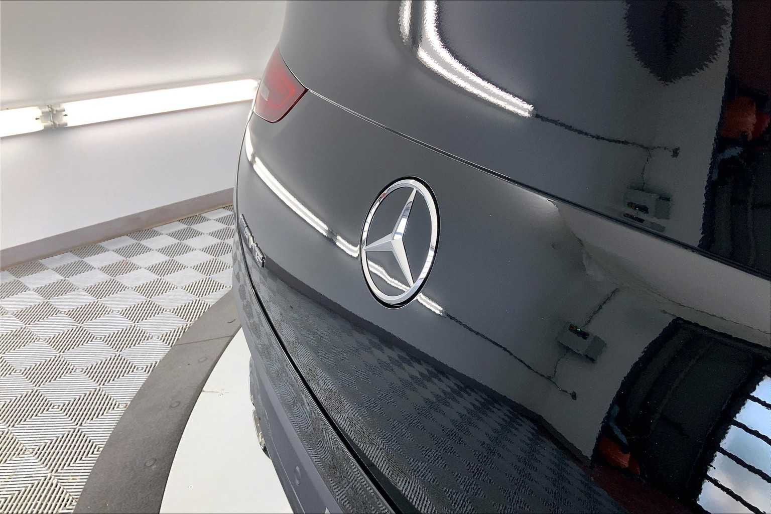 Thumbnail: 2025 Mercedes-Benz GL-Class - 22