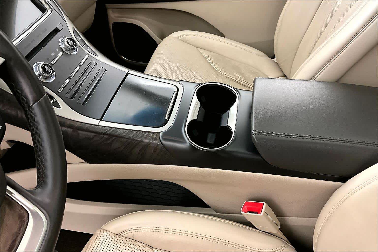 Thumbnail: 2020 Lincoln Nautilus - 17