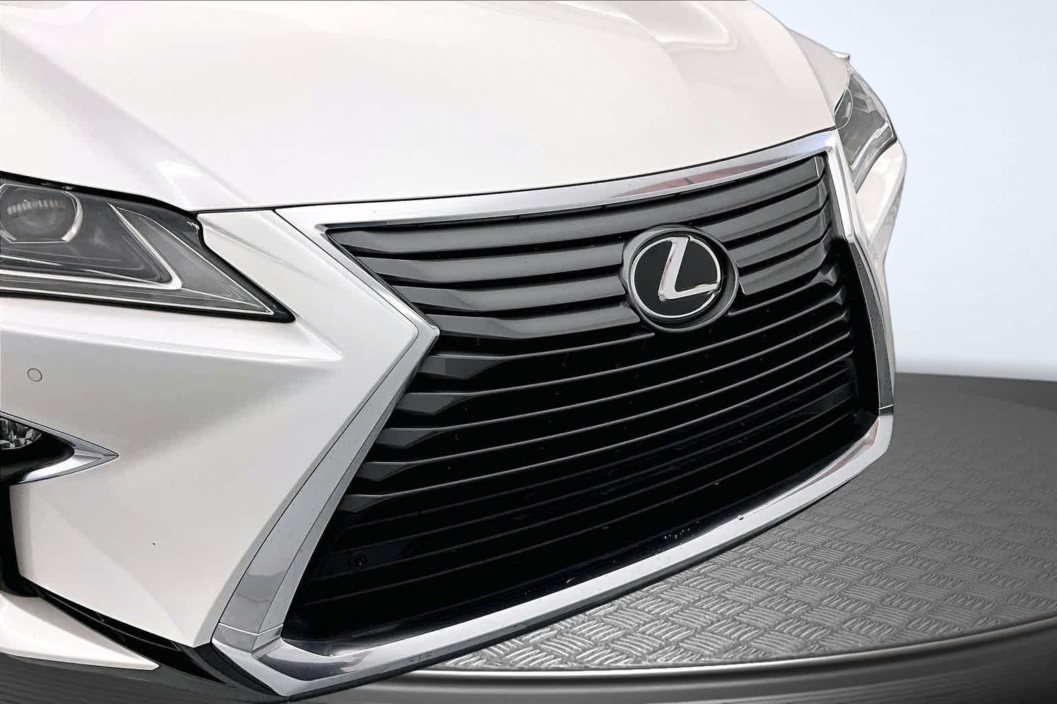 Thumbnail: 2017 Lexus RX - 26