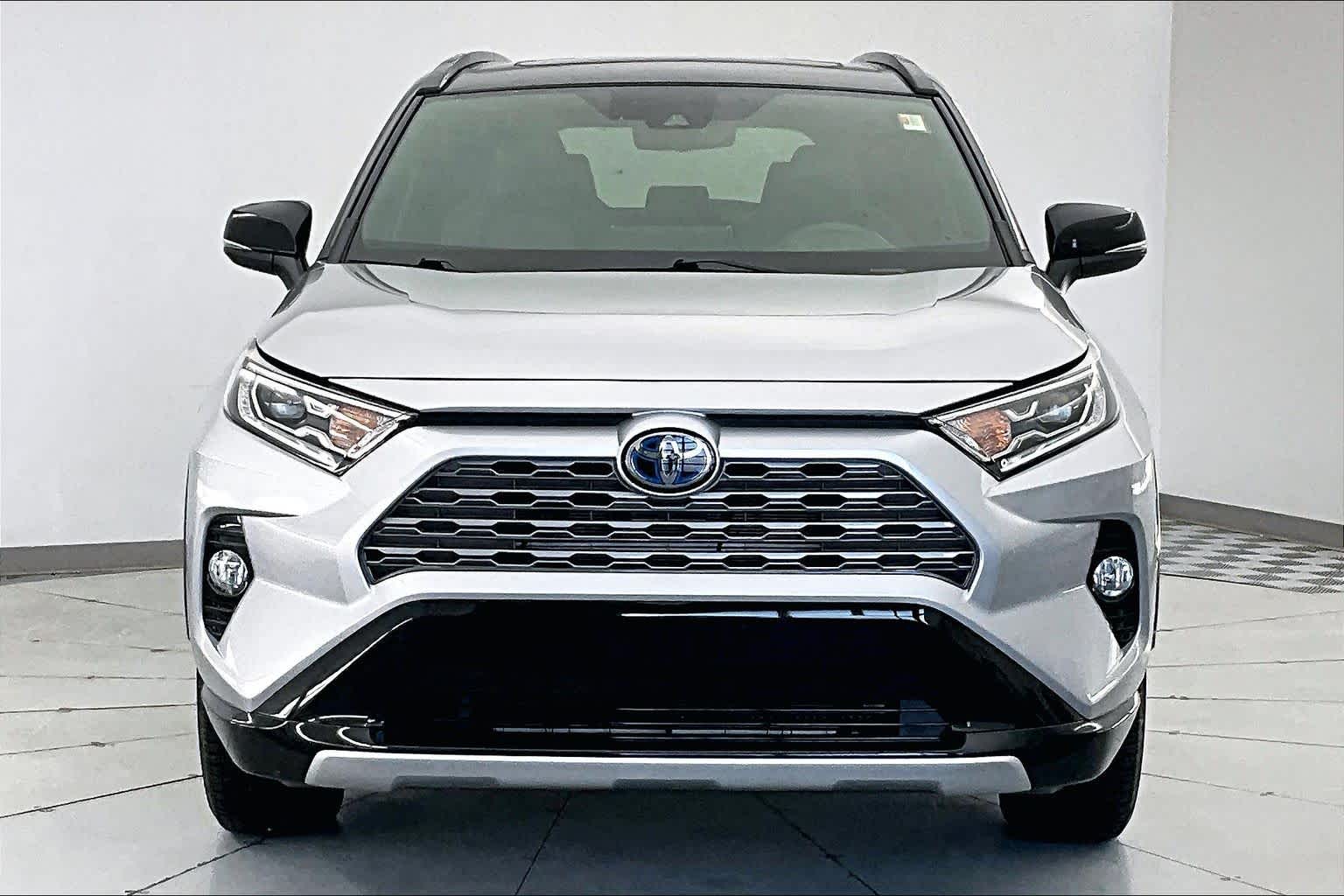 Thumbnail: 2020 Toyota RAV4 - 6
