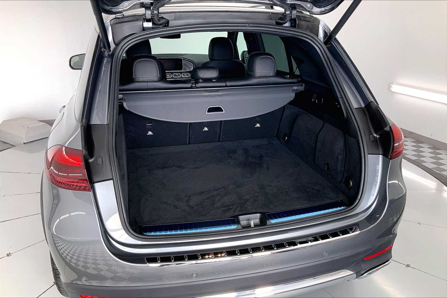 Thumbnail: 2025 Mercedes-Benz GLE - 19