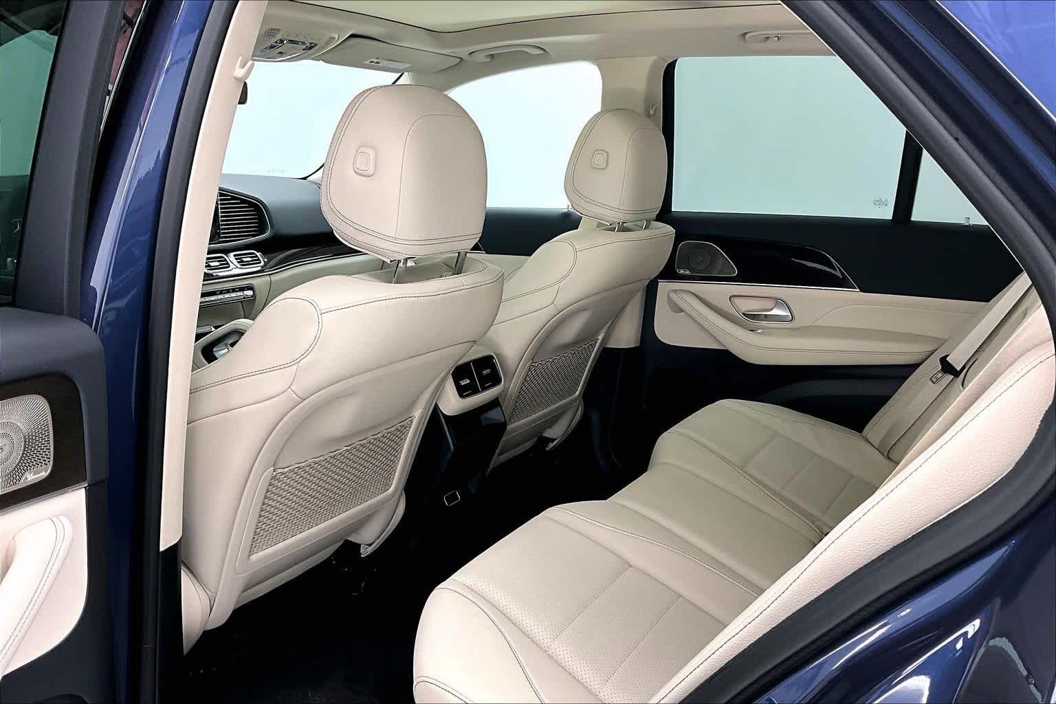 Thumbnail: 2026 Mercedes-Benz GLE - 12