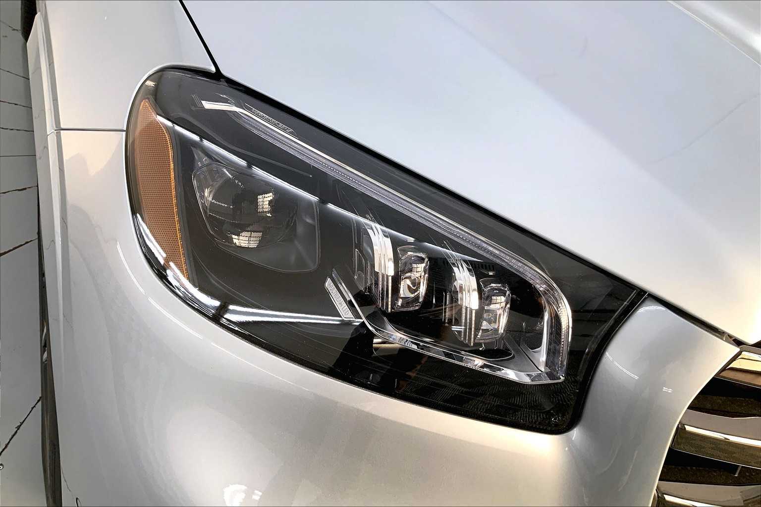 Thumbnail: 2026 Mercedes-Benz GLS - 21