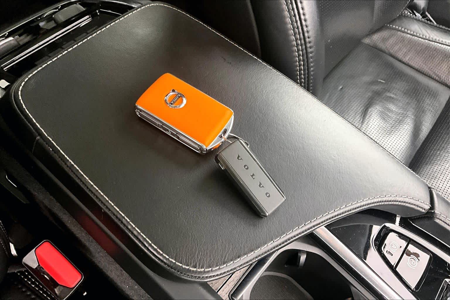 Thumbnail: 2021 Volvo XC90 - 20