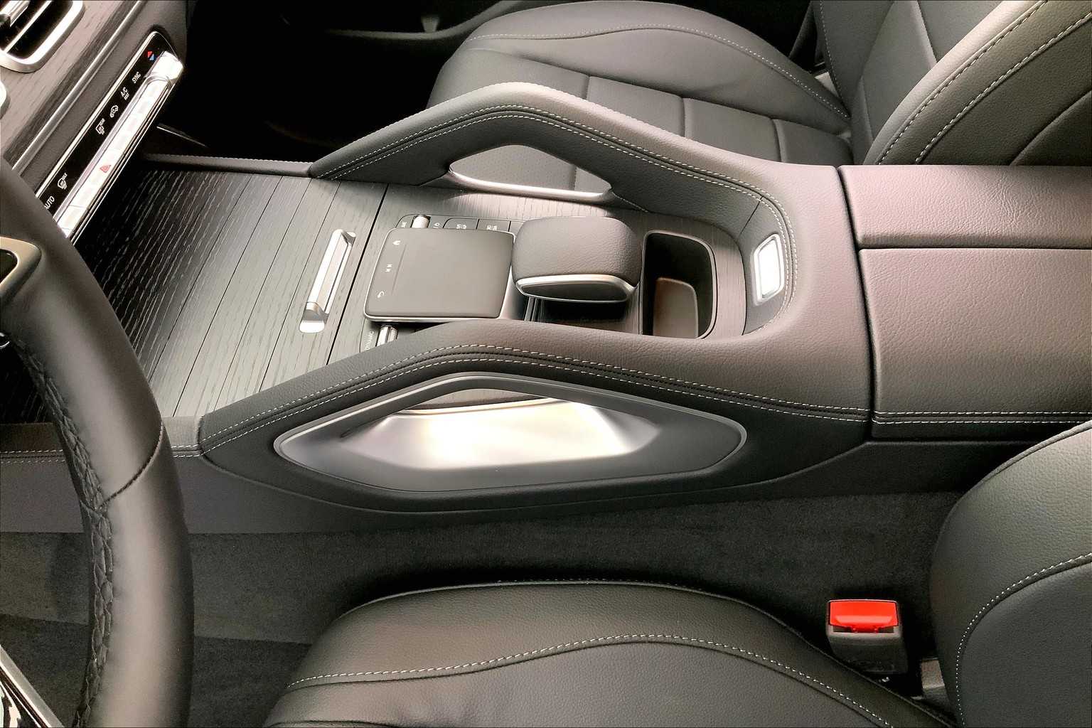 Thumbnail: 2026 Mercedes-Benz GLE - 17