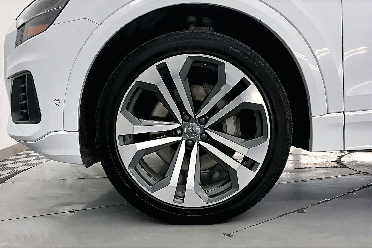 Thumbnail: 2019 Audi Q8 - 8