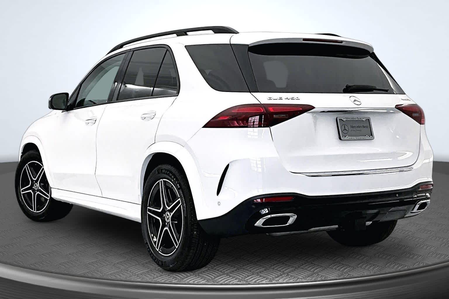 Thumbnail: 2026 Mercedes-Benz GLE - 4