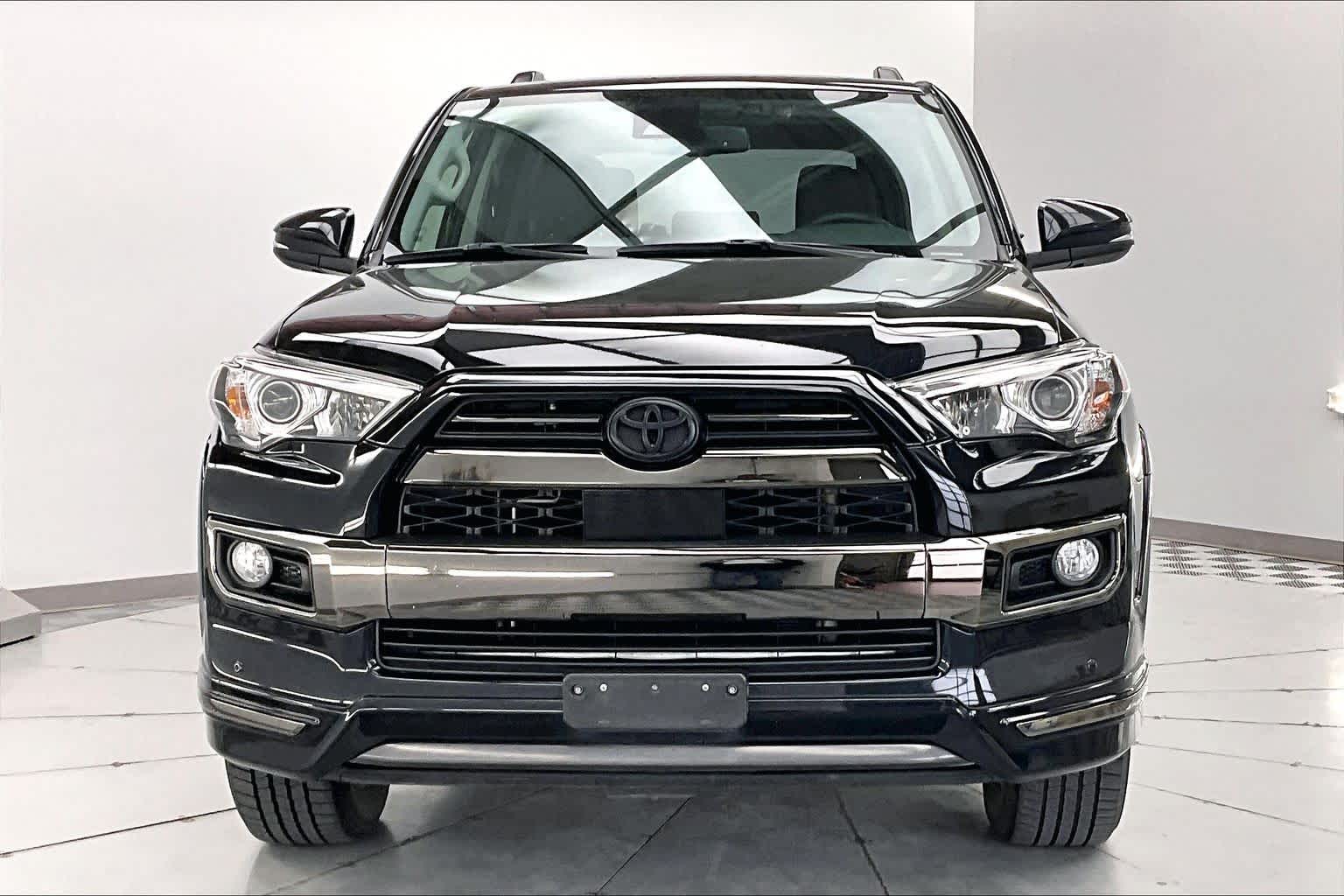 Thumbnail: 2020 Toyota 4Runner - 6
