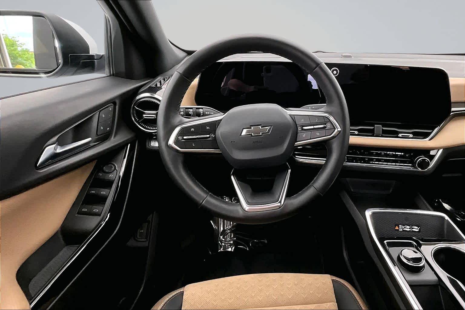 Thumbnail: 2025 Chevrolet Equinox - 15