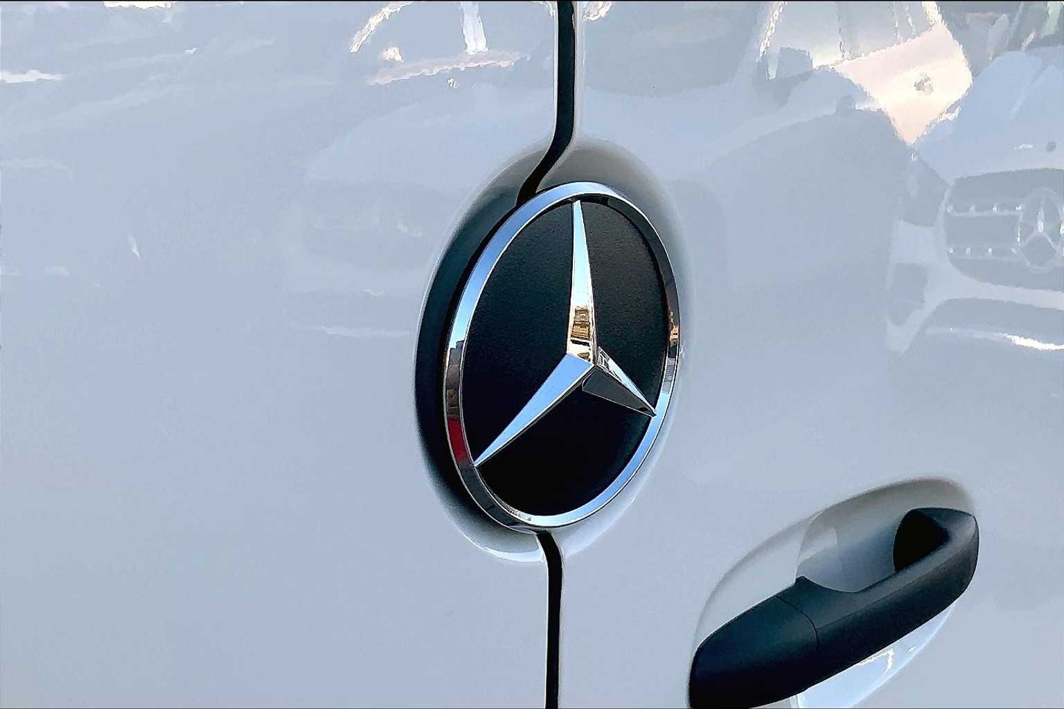 2025 Mercedes-Benz Sprinter 2500 21