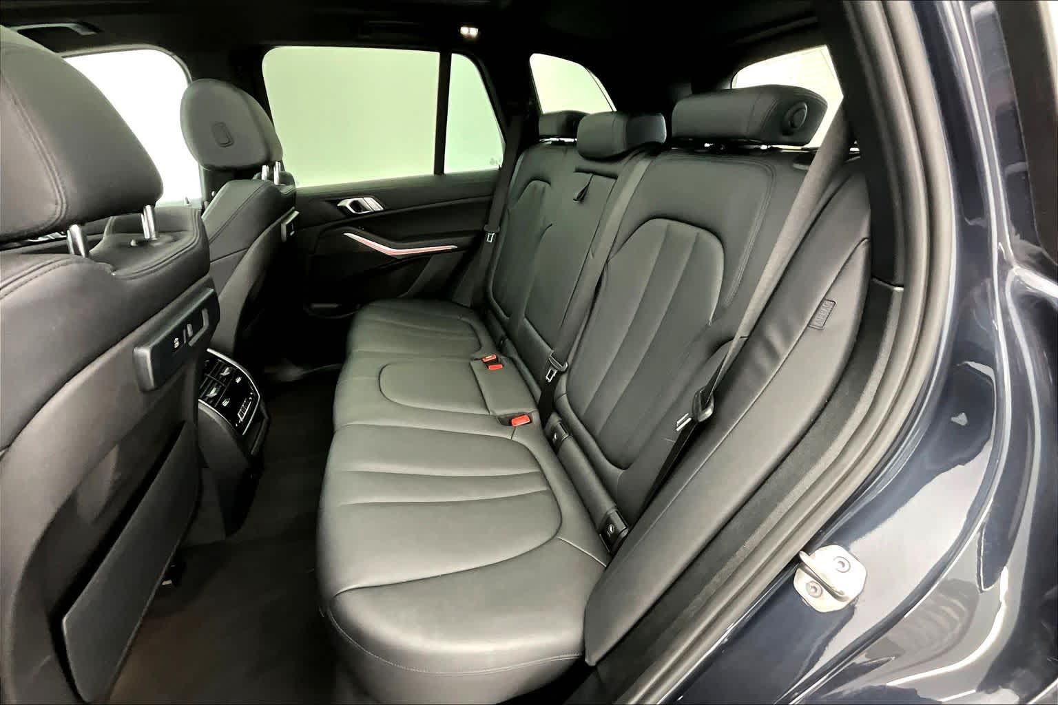 Thumbnail: 2022 BMW X5 - 13