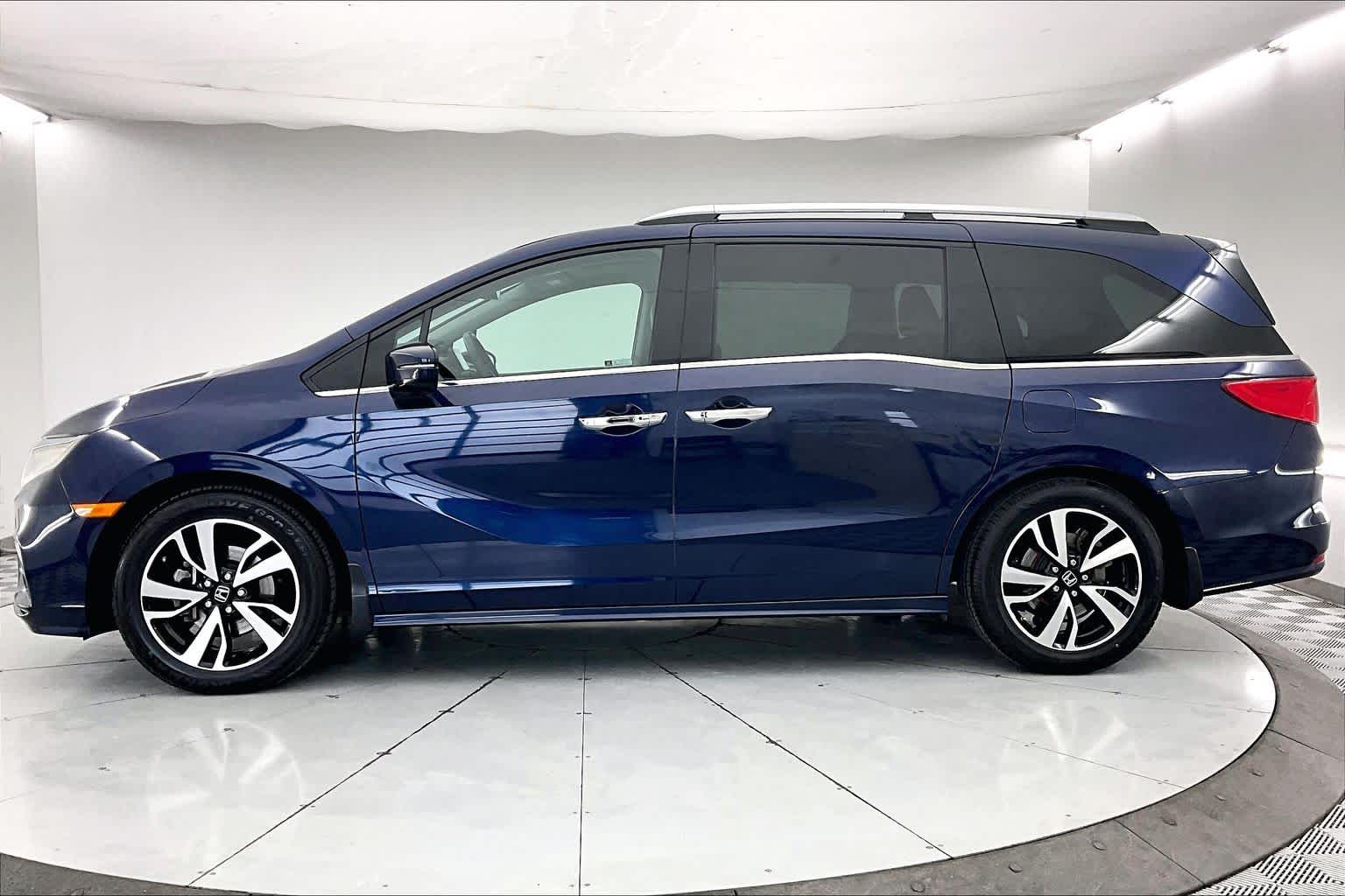 Thumbnail: 2019 Honda Odyssey - 2