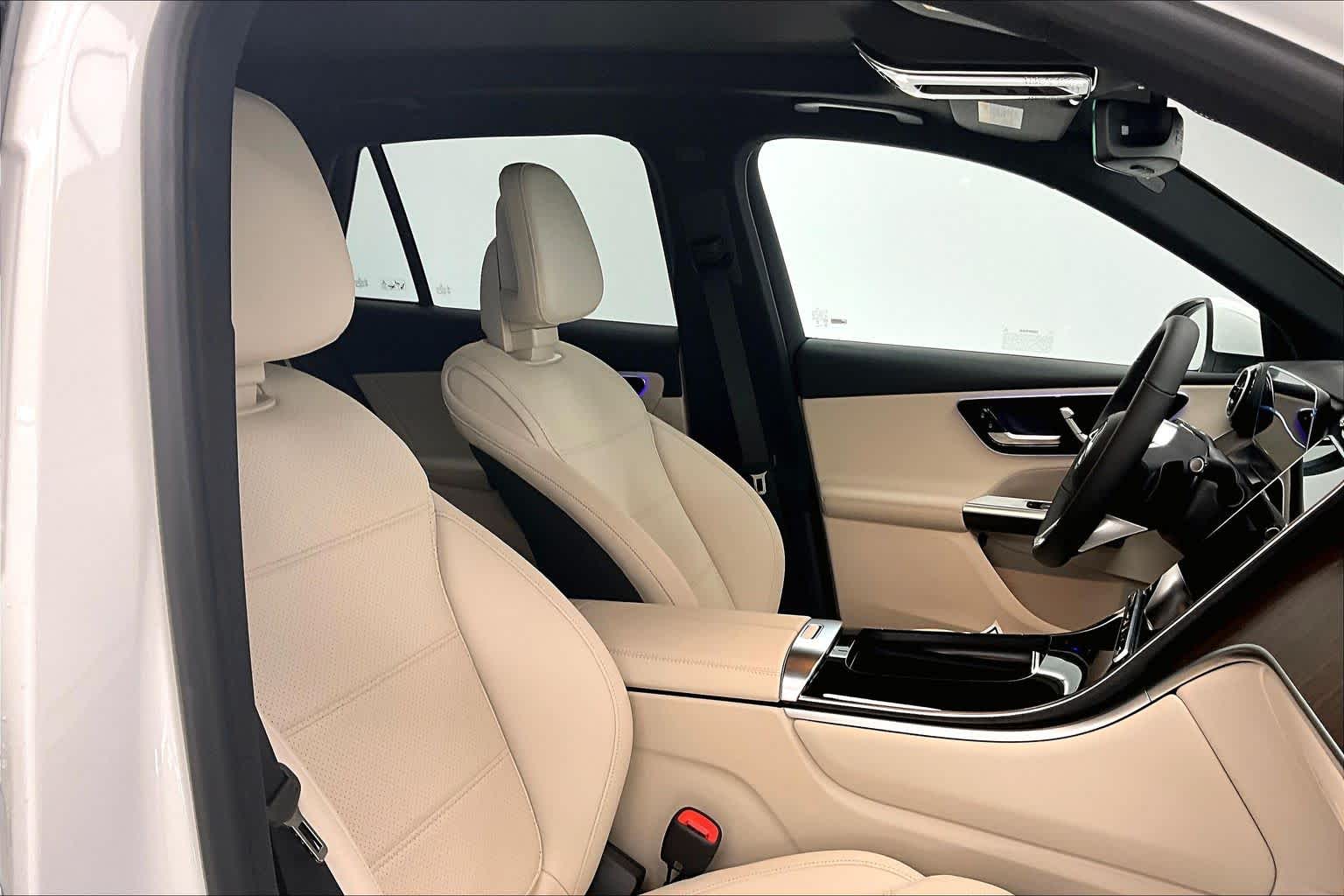 Thumbnail: 2026 Mercedes-Benz GLC - 14