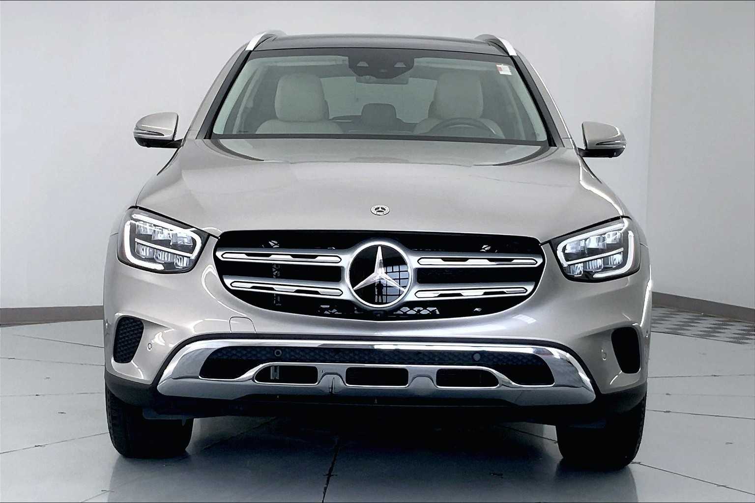Thumbnail: 2022 Mercedes-Benz GLC - 6